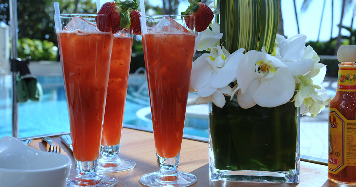 Giada's StrawberryBasil Agua Fresca