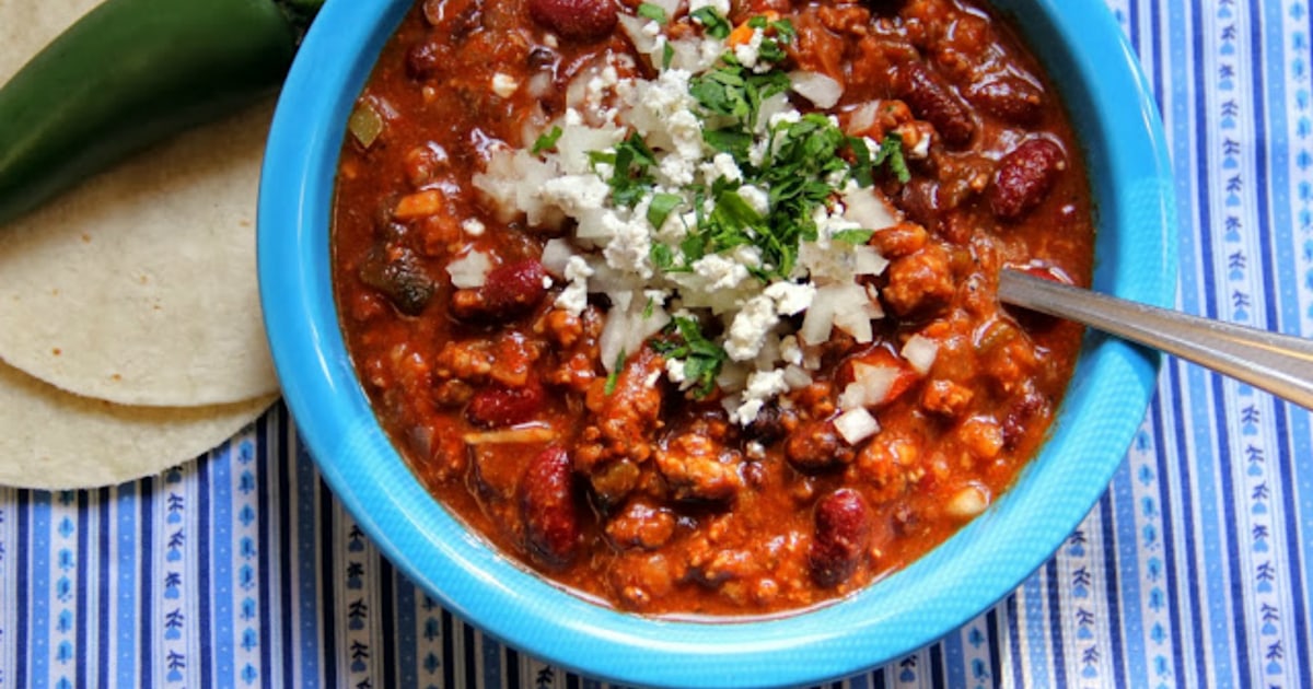 10 slowcooker chili recipes to feed (and please) a crowd