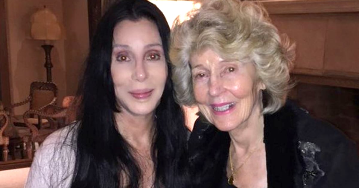 Talk About Turning Back Time Cher And Her Mom Look Amazing In New Photo