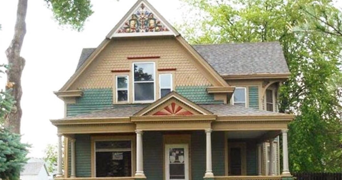 Circa is a website for cheap old houses up or sale