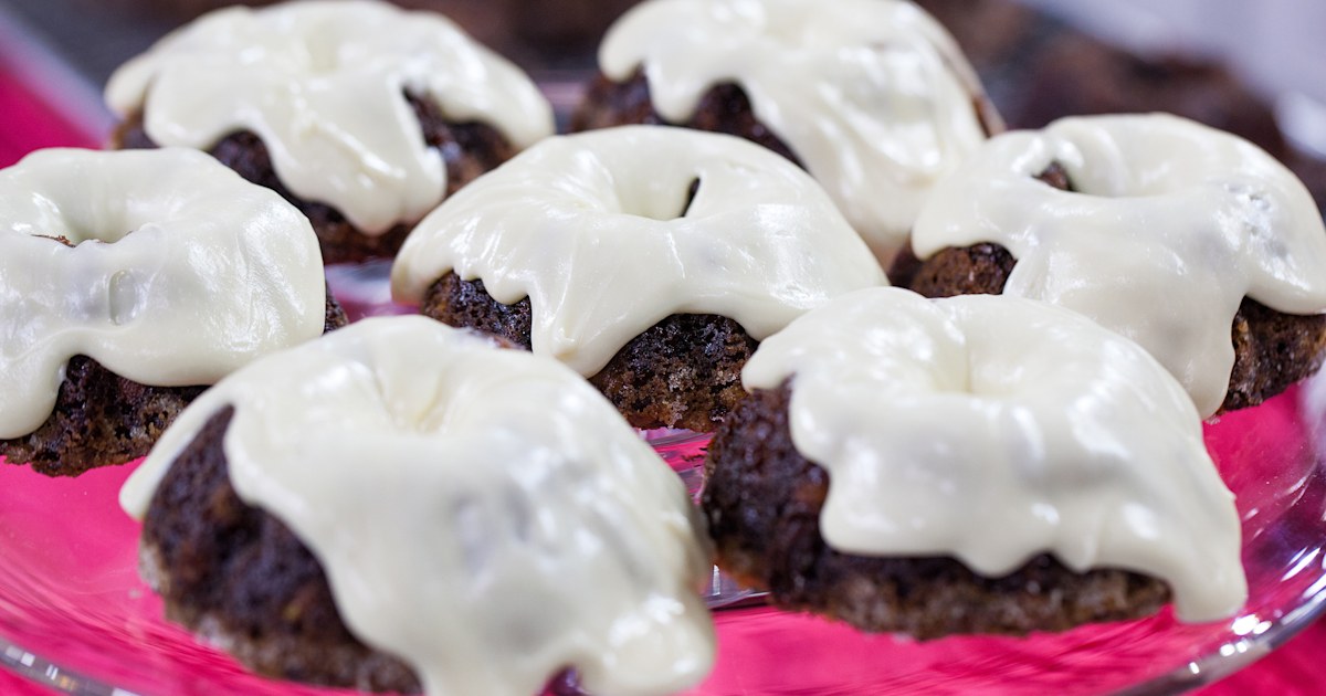 Hummingbird Cake with Maple Cream Cheese Frosting recipe
