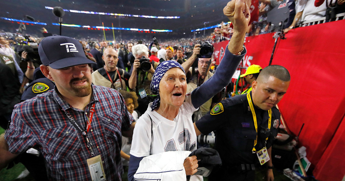 Tom Brady's mom opens up about cancer battle and her own big Super Bowl win