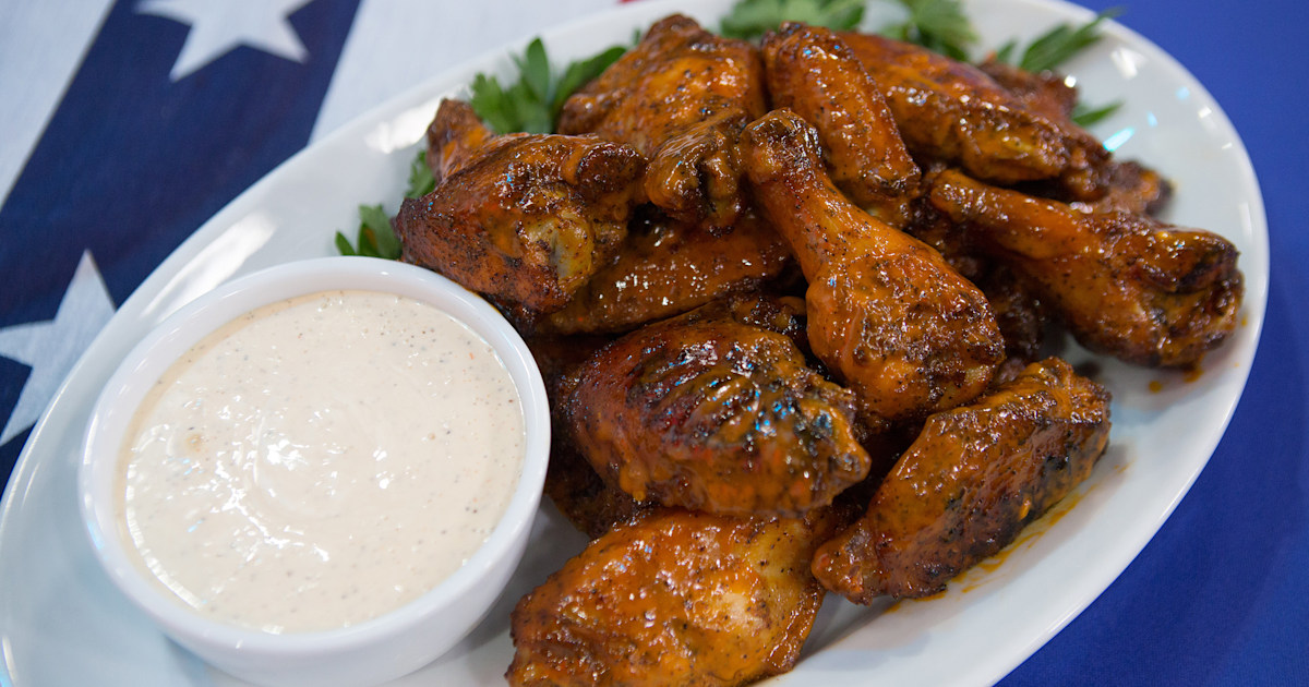 Hatch Vinegar Chicken Wings with Alabama BBQ Sauce Recipe