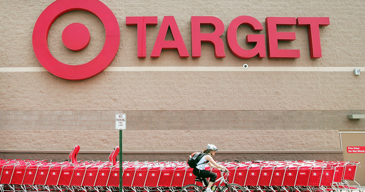 Target is testing curbside pickup service in Minneapolis