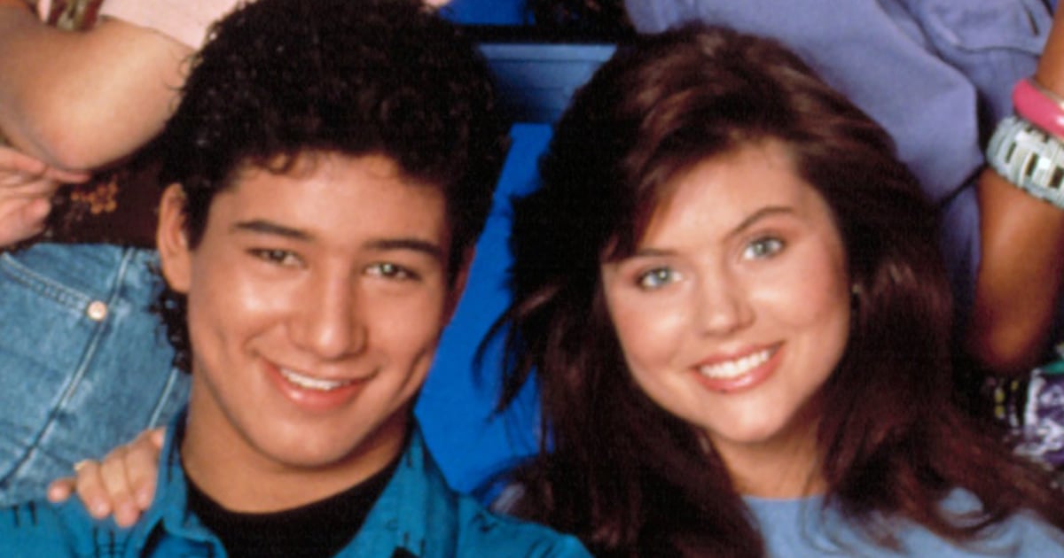 See Tiffani Thiessen reunite with 'Saved By The Bell' costar Mario Lopez(02)