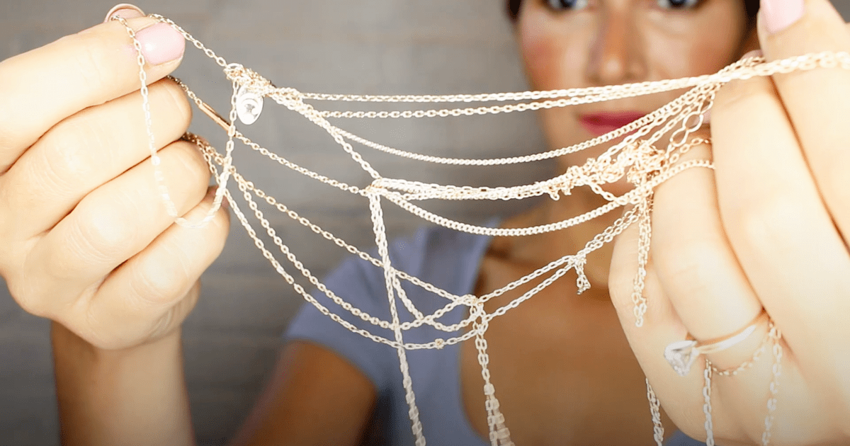 How to untangle a necklace — without losing your mind