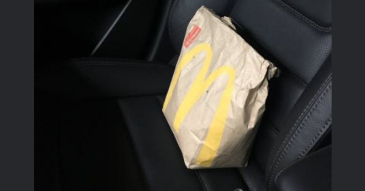 This guy used his car's passenger seat warmer to keep his nuggets warm
