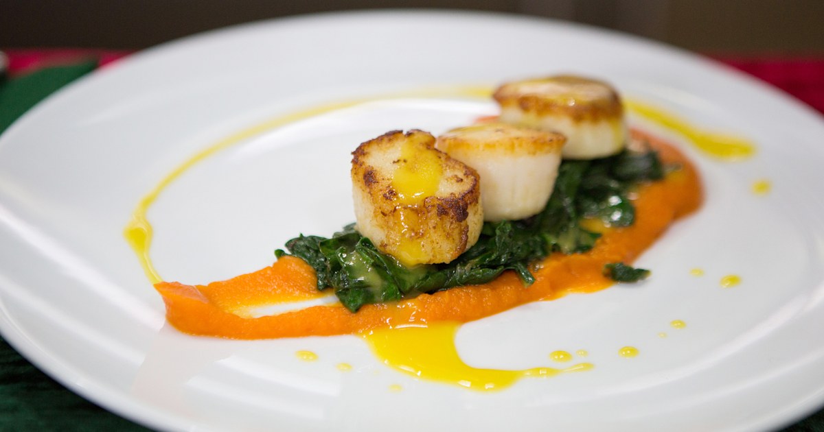 Seared Scallops with CarrotGinger Purée and Citrus Sauce