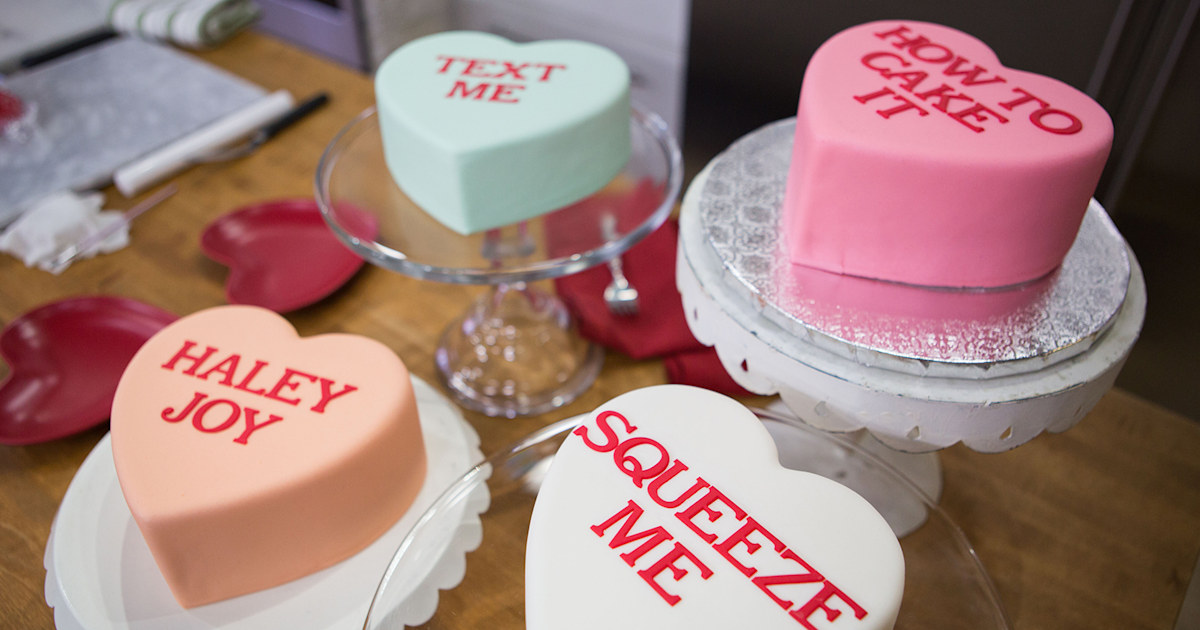Buy/send Lovely Red Velvet Heart Shape Cake order online in Anakapalle |  FirstWishMe.com