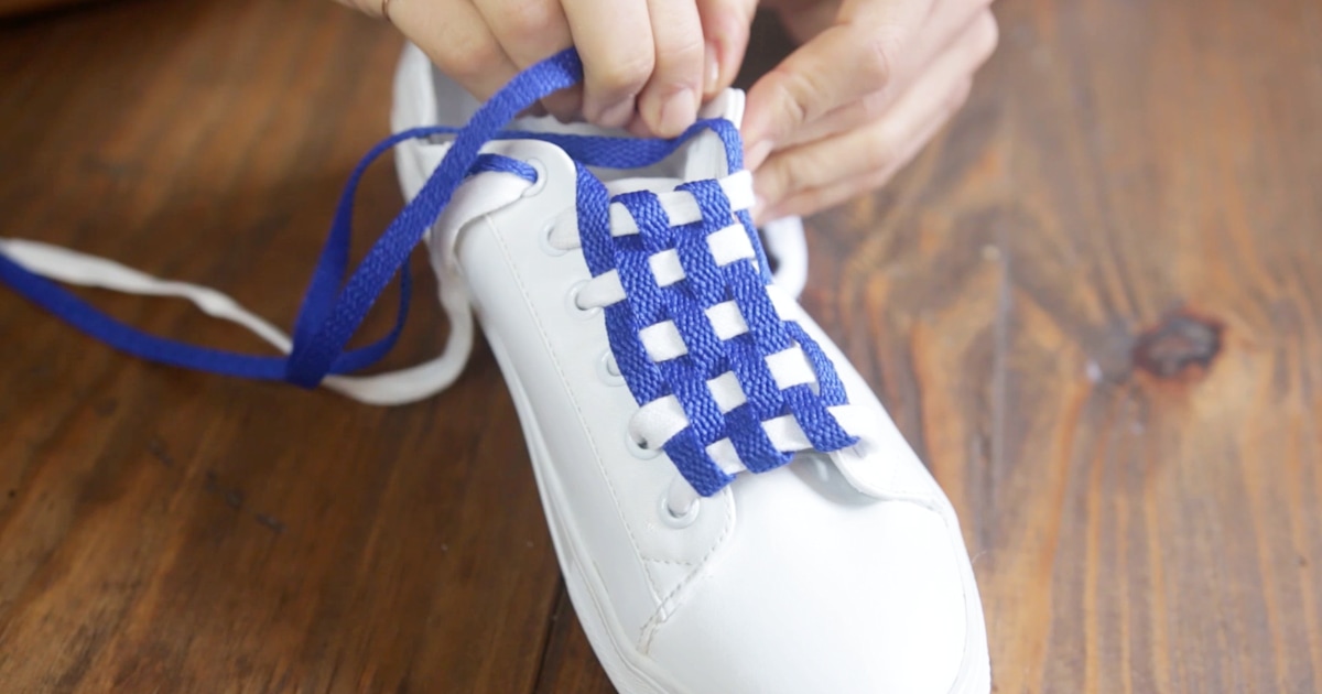 How to lace sneakers with checkerboard zipper methods
