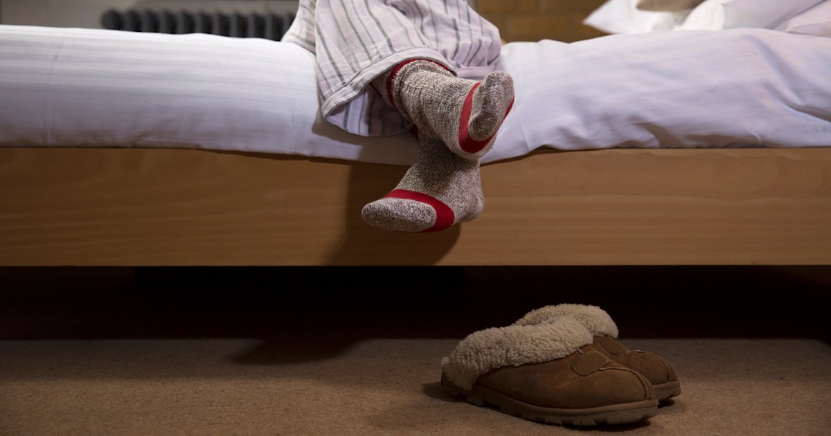 warmest slippers for cold feet