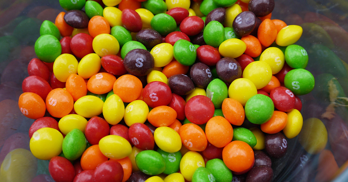 This is the country’s least favorite flavor of Skittles
