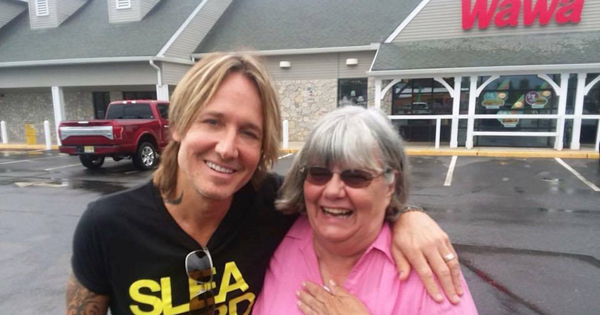 Retired Teacher Buys Coffee For Stranger Low On Cash — And Its Keith Urban 