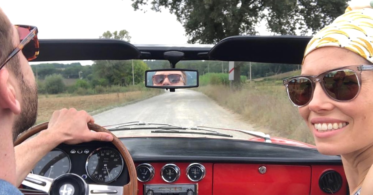 Watch Justin Timberlake and Jessica Biel's romantic drive through Italy(01)
