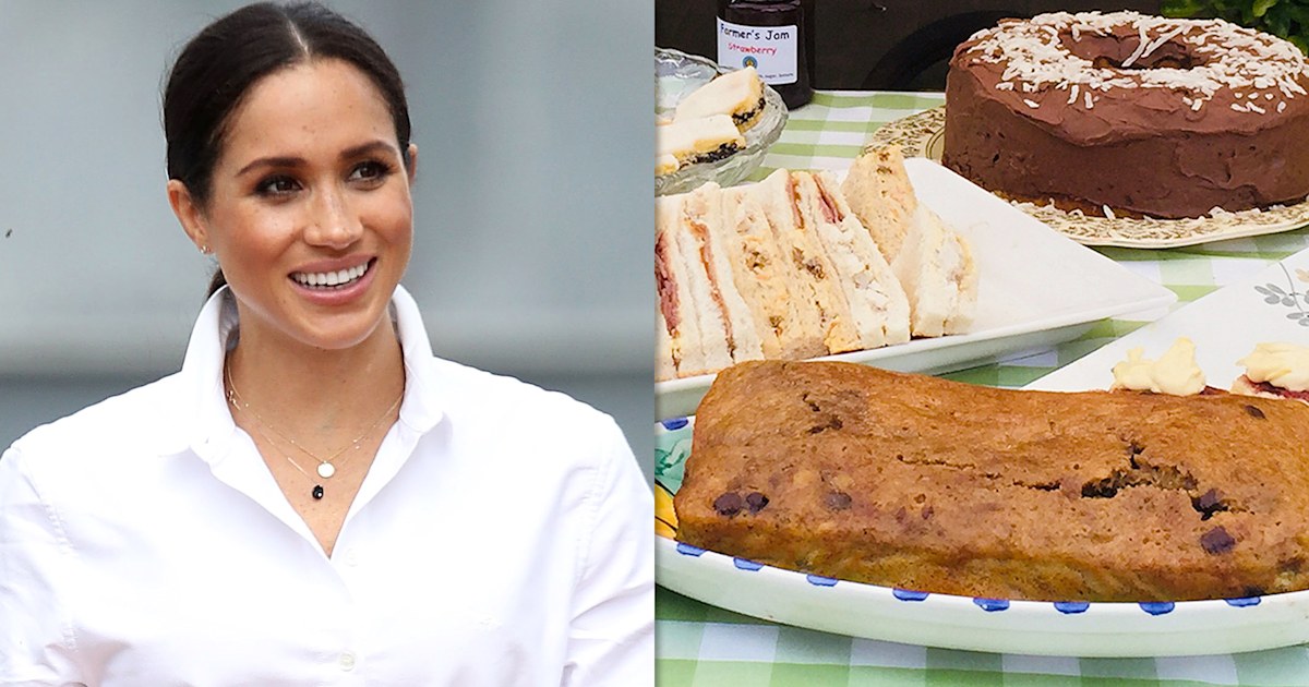 Former Meghan Markle bakes banana bread on Australia tour