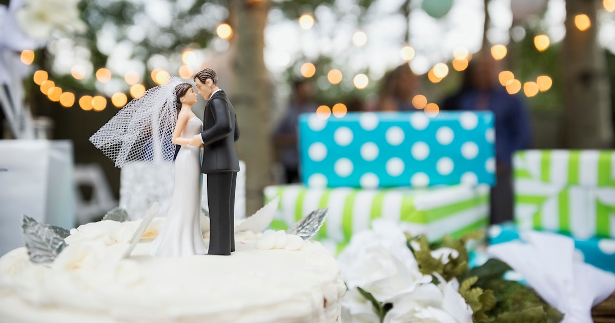 6 WEDDING GIFT IDEAS THAT ARE UNIQUE AND USEFUL