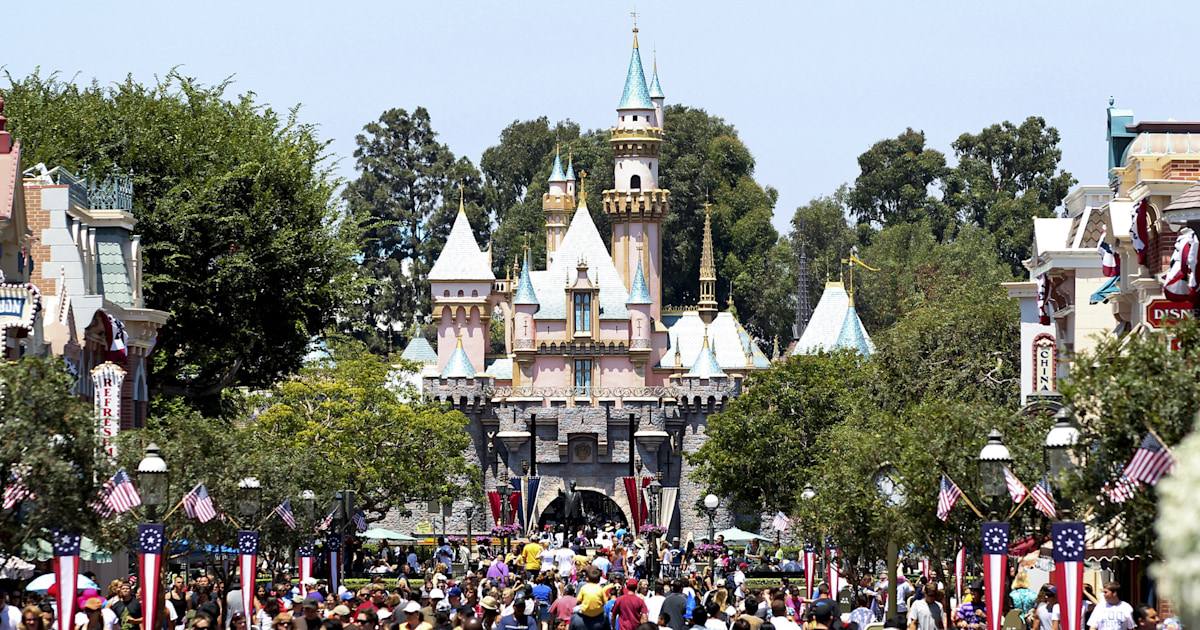 disneyland-price-hike-cheapest-ticket-is-now-more-than-100
