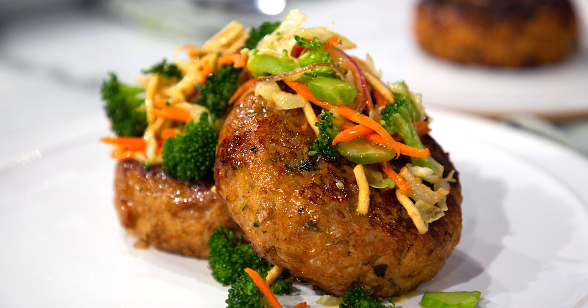 Anne Burrell's Asian-Style Salad Recipe