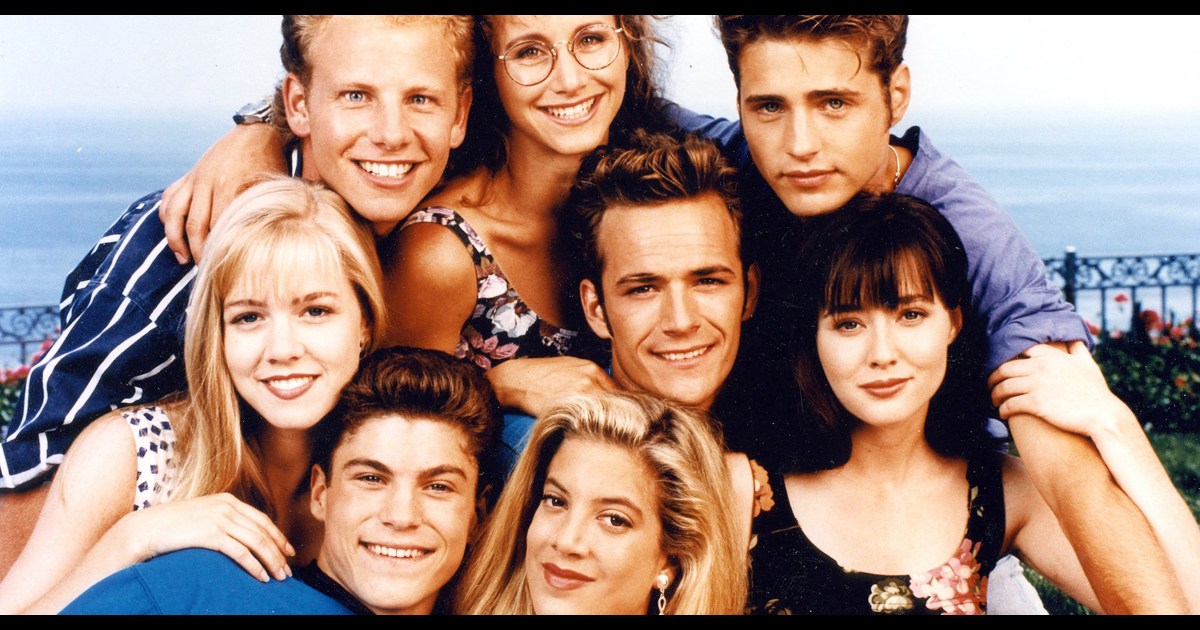 Gabrielle Carteris Shares Beverly Hills Reunion Pic Ahead Of Reboot Gabrielle Carteris Shares Beverly Hills Reunion Pic Ahead Of Reboot