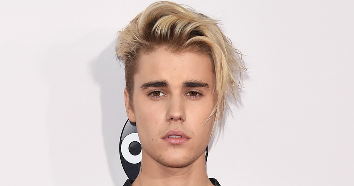 Justin Bieber says he's 'been struggling a lot' in candid Instagram post