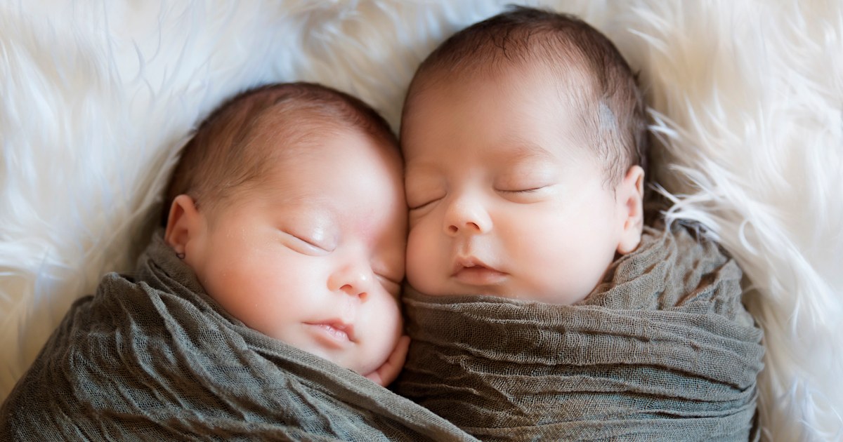 How to choose twin names that are creative and individual