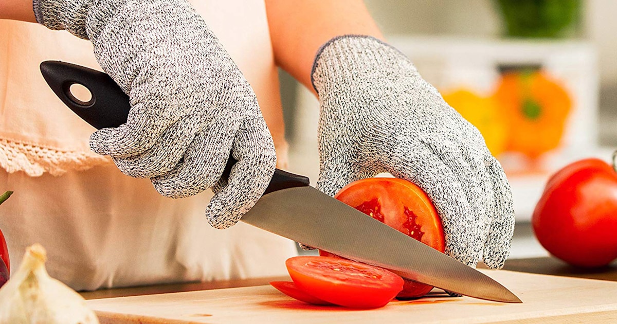 https://media-cldnry.s-nbcnews.com/image/upload/t_social_share_1200x630_center,f_auto,q_auto:best/newscms/2019_14/1423333/cut-resistant-gloves-today-main-190405.jpg