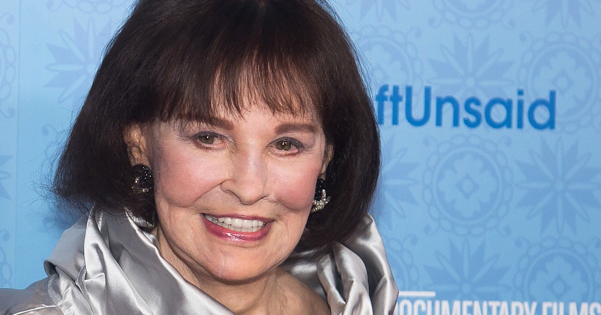 Gloria Vanderbilt, heiress and socialite, dies at 95