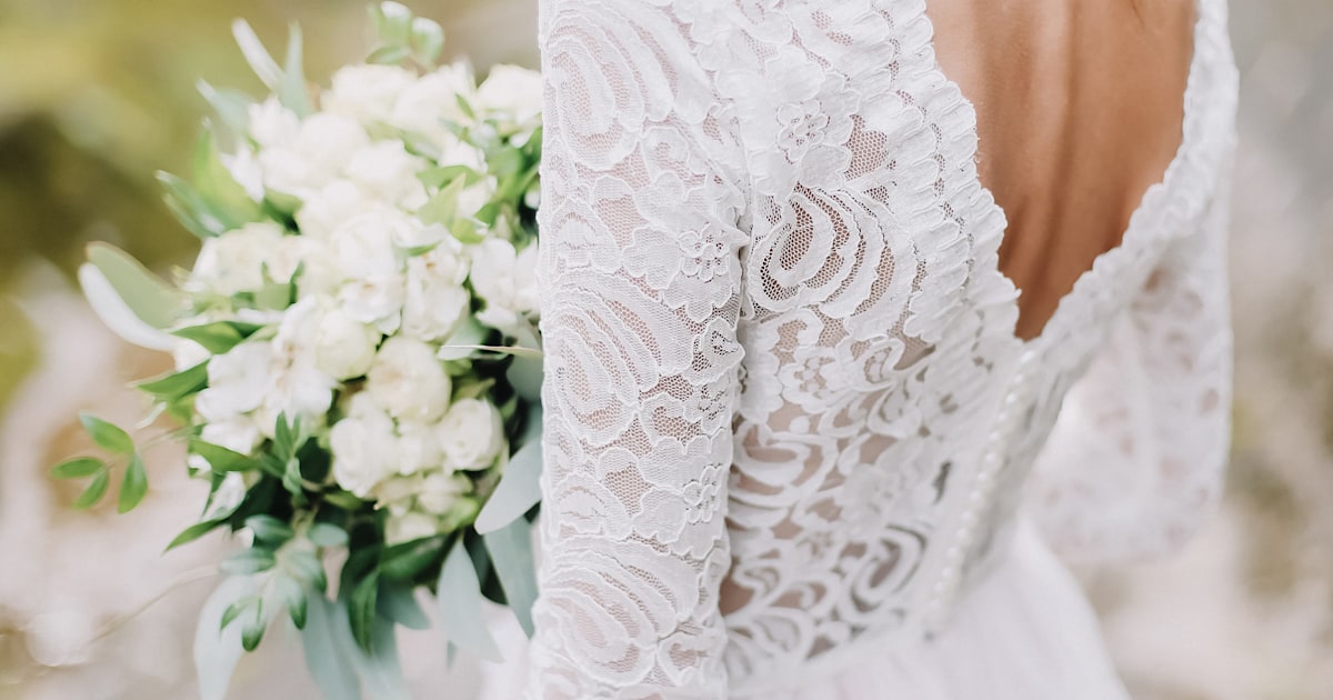 mother wearing white to wedding