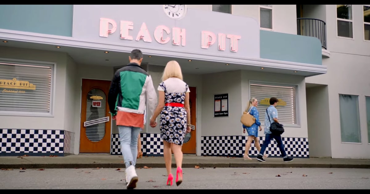 Beverly Hills Fans Can Now Eat At A Real Life Peach Pit Restaurant Beverly Hills Fans Can Now Eat At A Real Life Peach Pit Restaurant