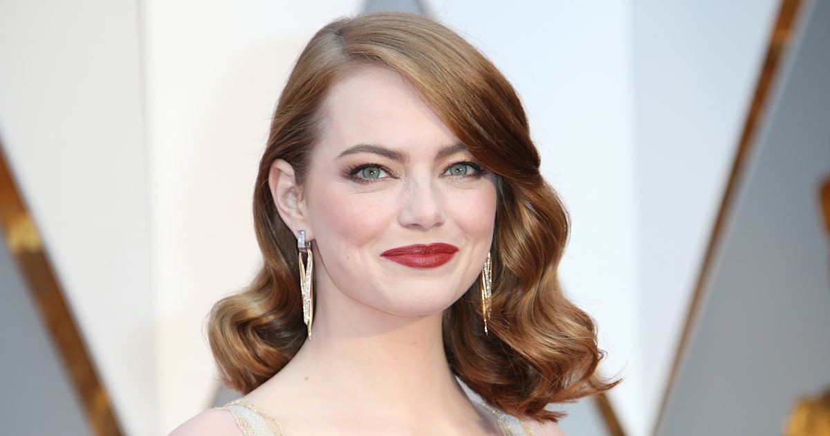 Emma Stone Just Ditched Her Dark Red Hair for a Spring-Ready Color