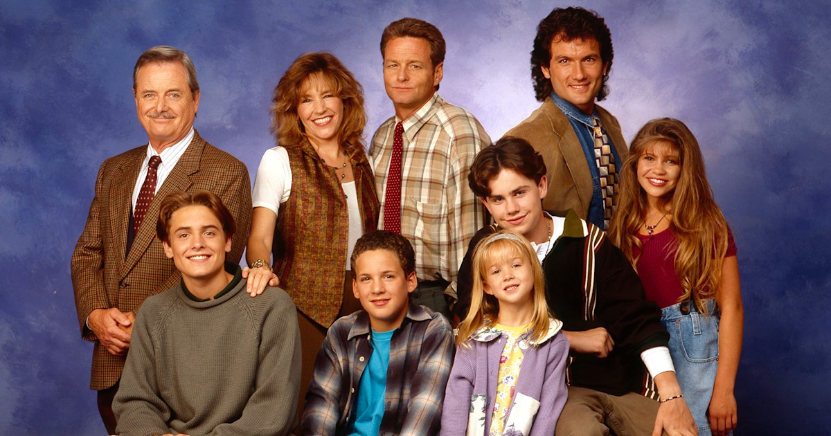 'Boy Meets World' cast reunites with Mr. Feeny at Boston Comic-Con