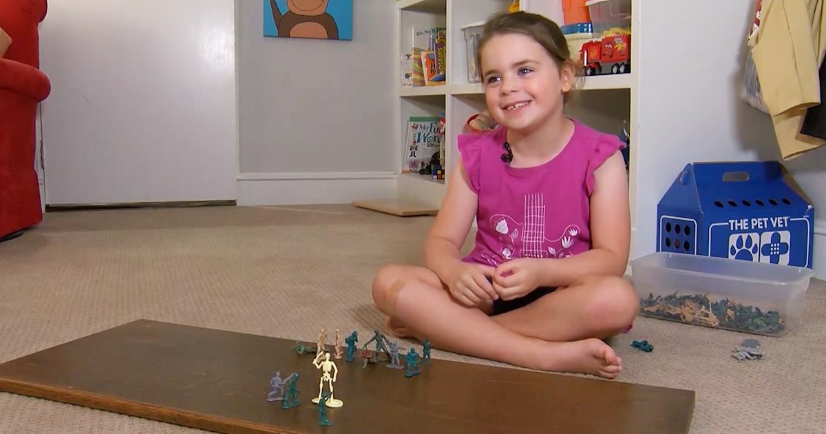 Girl cheap army toys