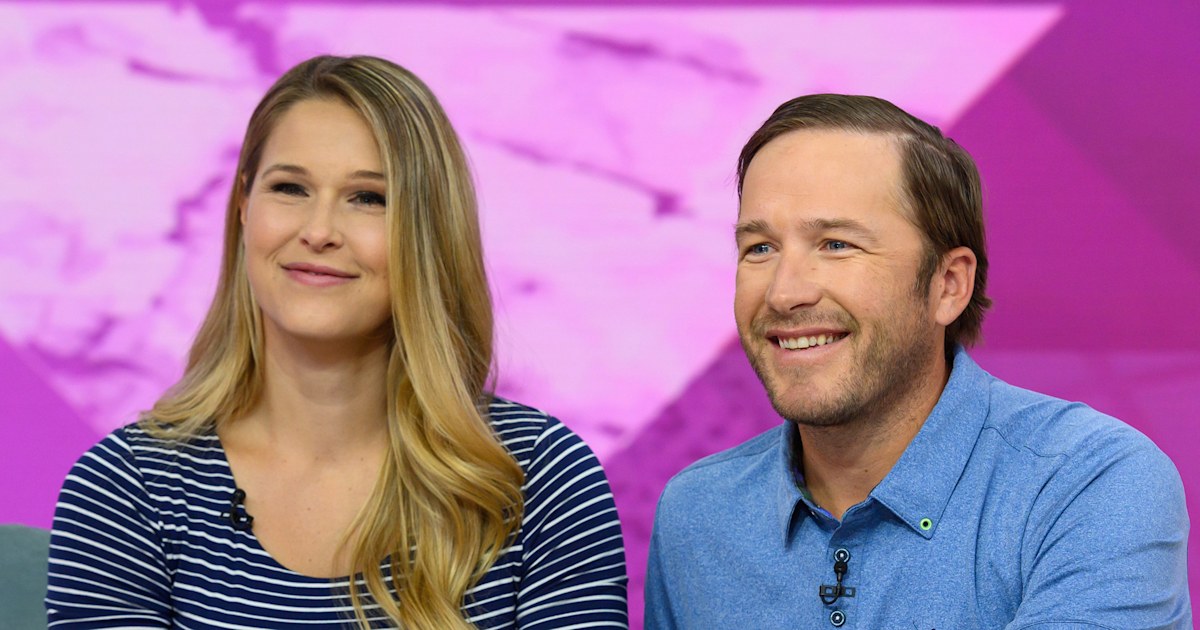 Miller shares sweet babybump pic '38 weeks with two rebels'