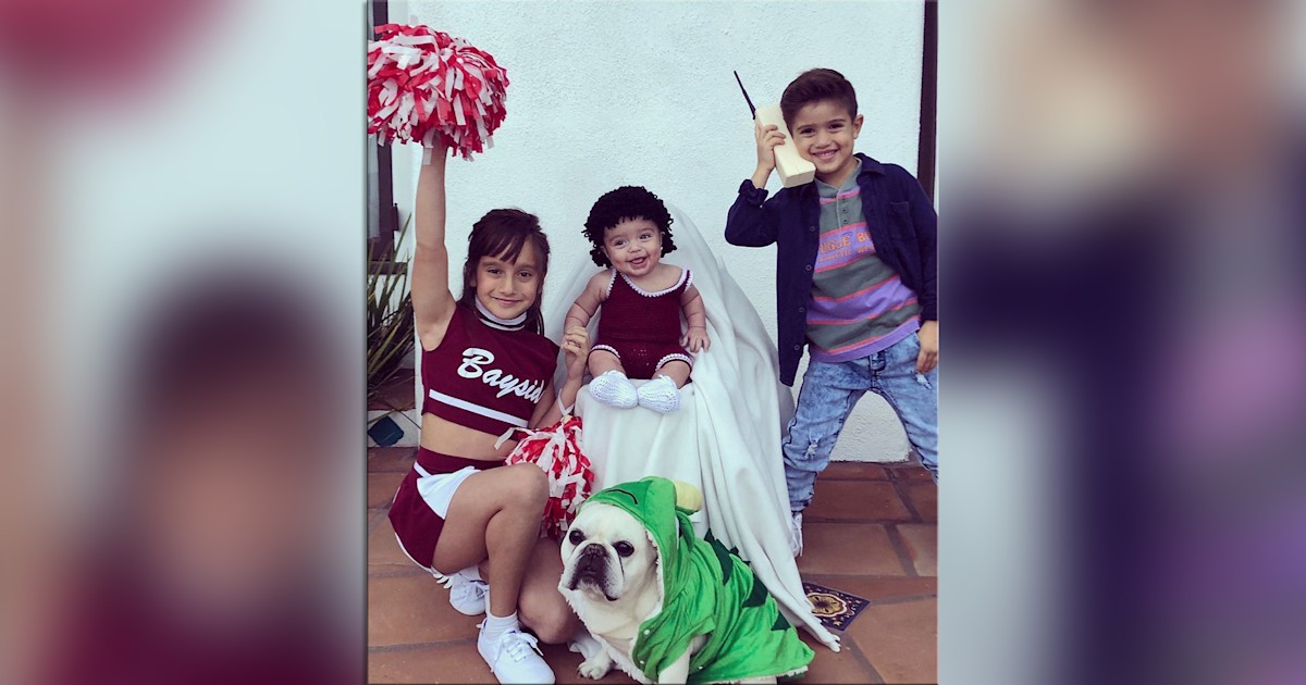 Mario Lopez's kids honor 'Saved by the Bell' for Halloween — see the photos