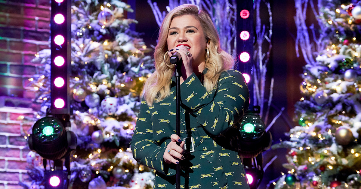 See all Kelly Clarkson's amazing holiday cover songs