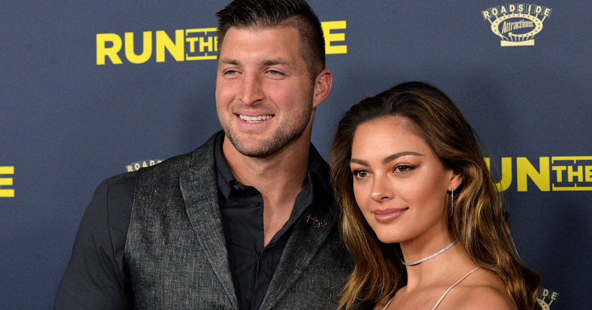 tim-tebow-s-wife-demi-leigh-nel-peters-shares-photos-of-wedding-gown