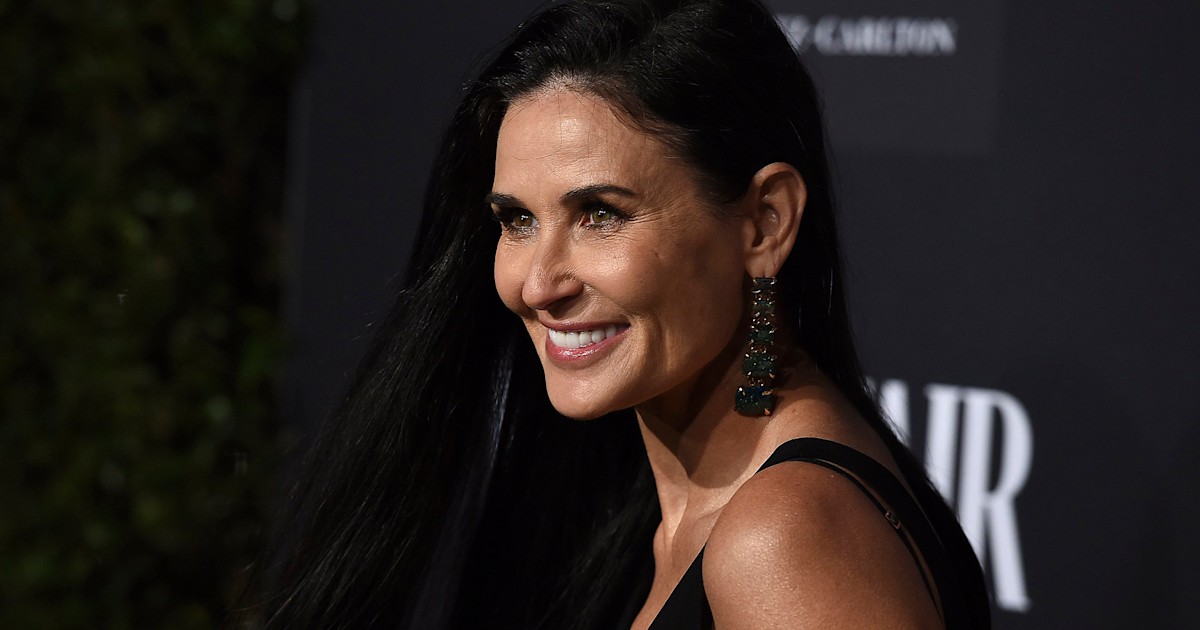 1200px x 630px - Demi Moore revisits her 1991 nude Vanity Fair cover
