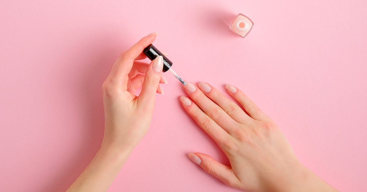 Undercover officers arrest 2 women for running home salons during