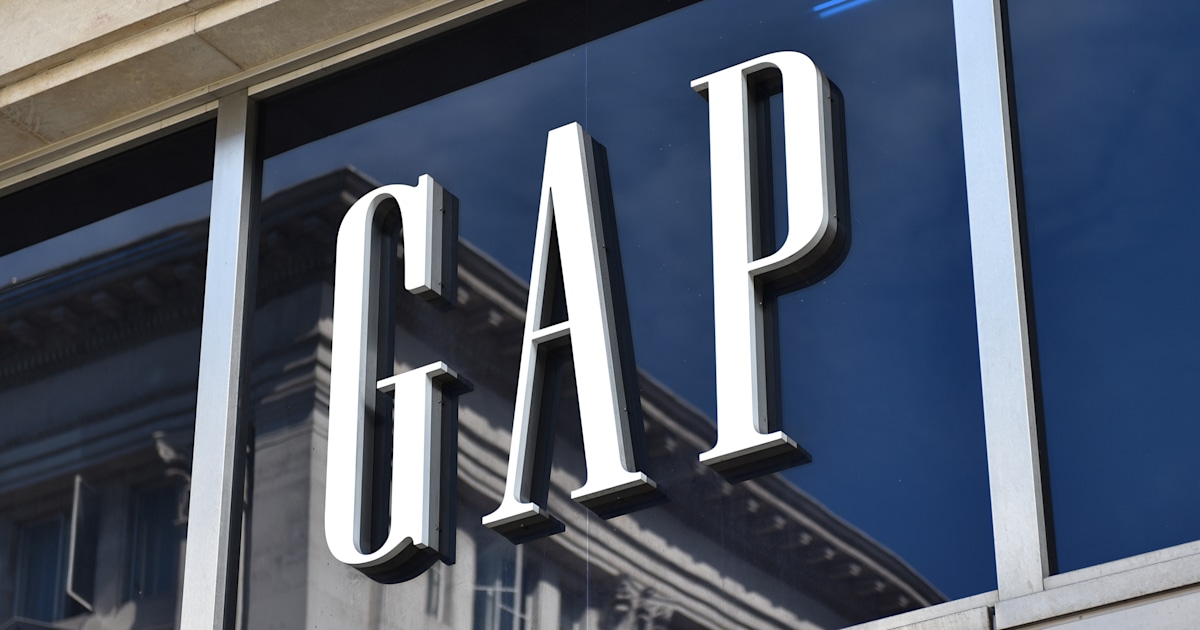 Gap plans to reopen 800 stores by the end of May