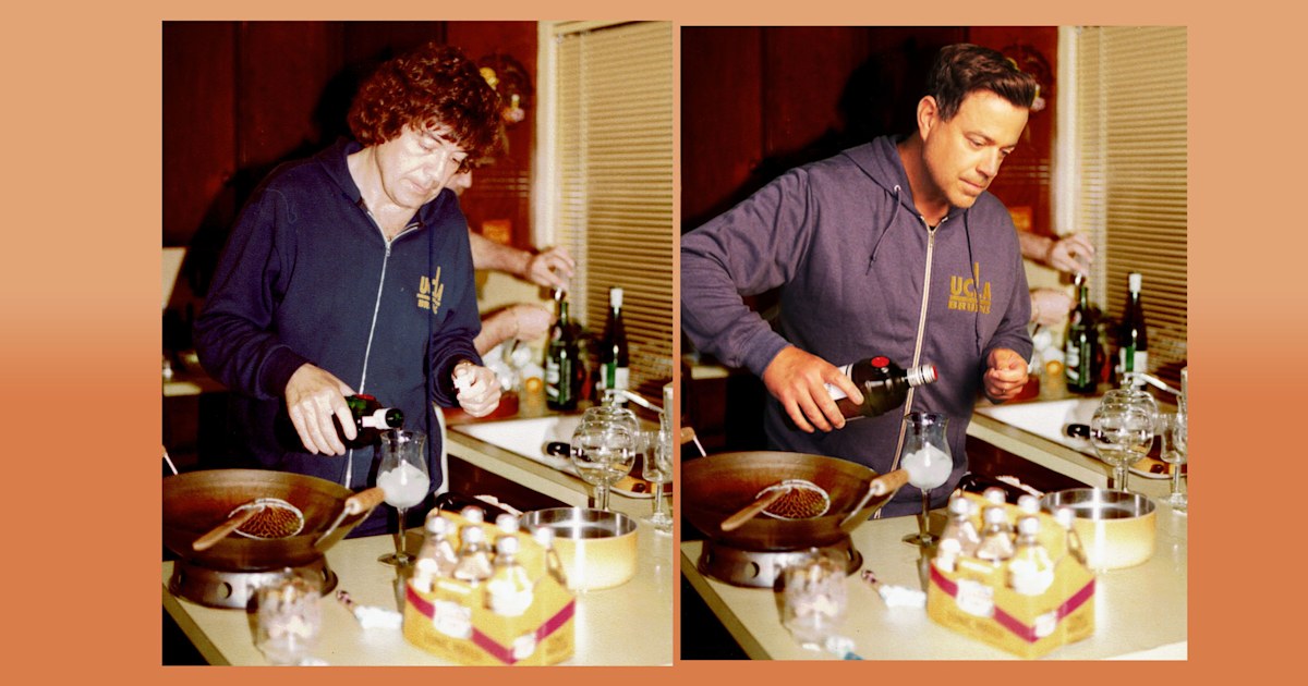 Carson Daly recreates photo of his late father, James 'J.D.' Daly(01)