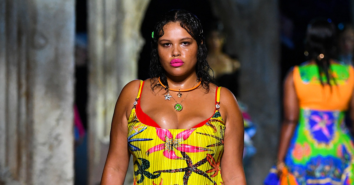 Versace sent 3 plus size models down runway for 1st time at Milan