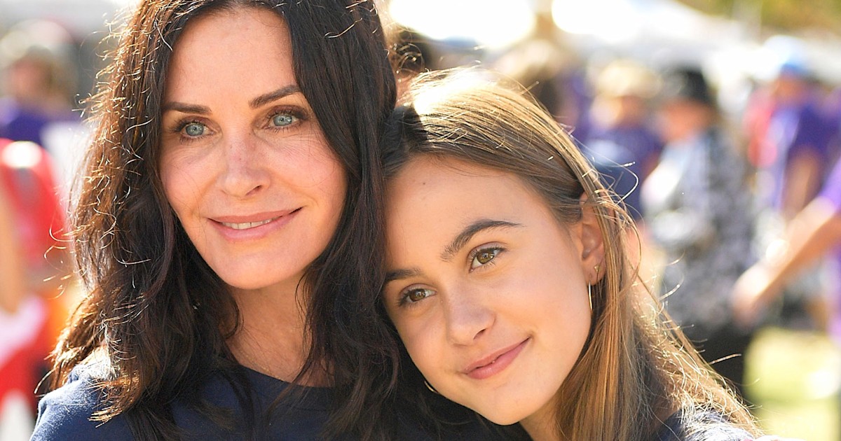 Courteney Cox's daughter, Coco, covers Fleetwood Mac song