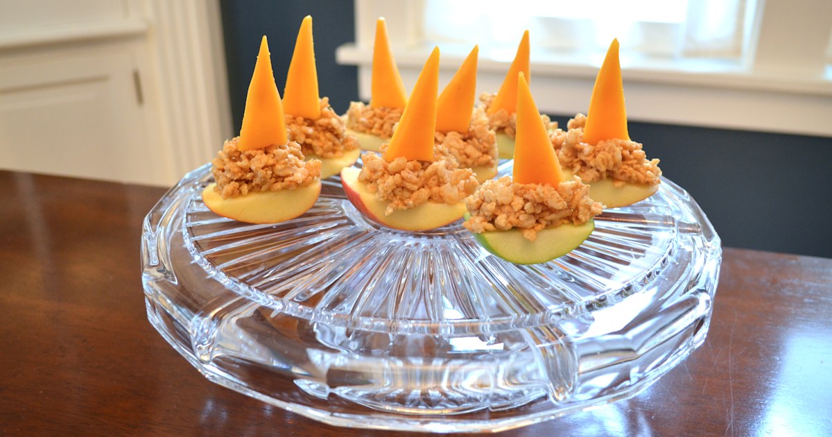 Peanut Butter Apple Boats Recipe