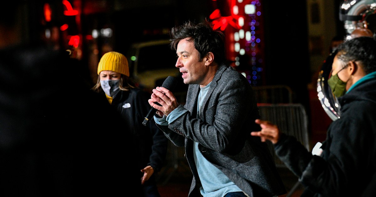 Watch Jimmy Fallon practice his Macy’s Thanksgiving Day Parade performance