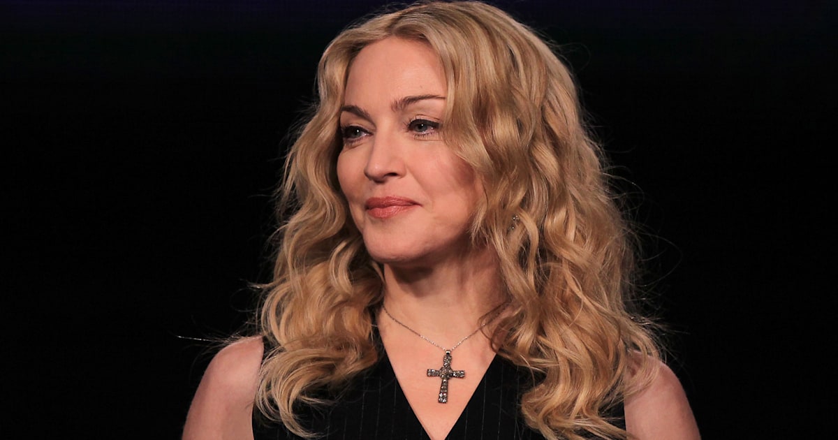 Madonna poses with all 6 of her children in new video