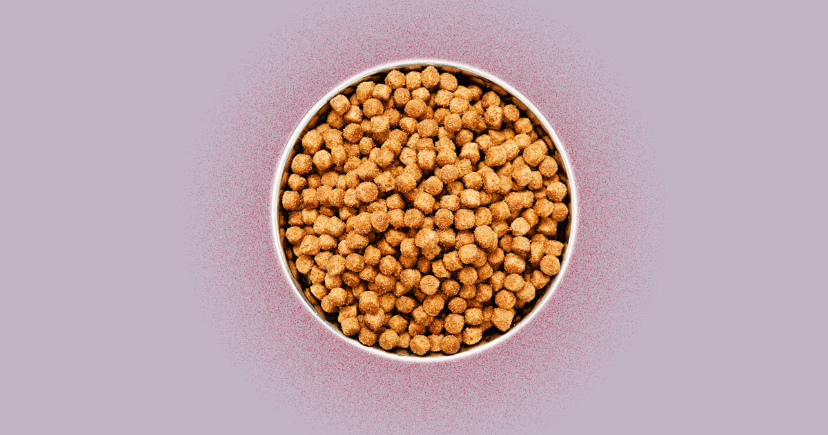 FDA expands pet food recall after at least 70 dogs die