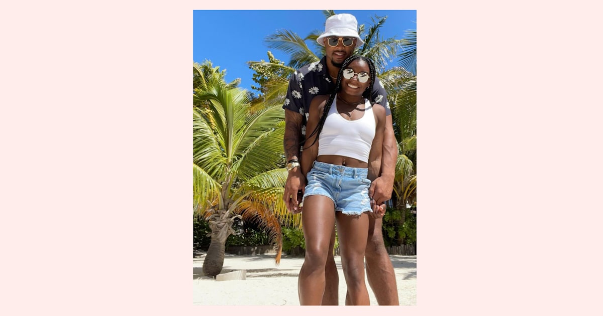 Simone Biles posts vacation pics with boyfriend Jonathan Owens