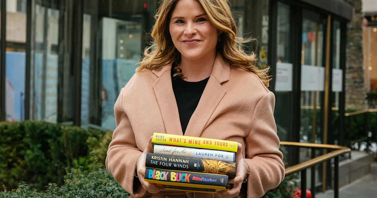 Apply to be the Read With Jenna Instagram fan of the week