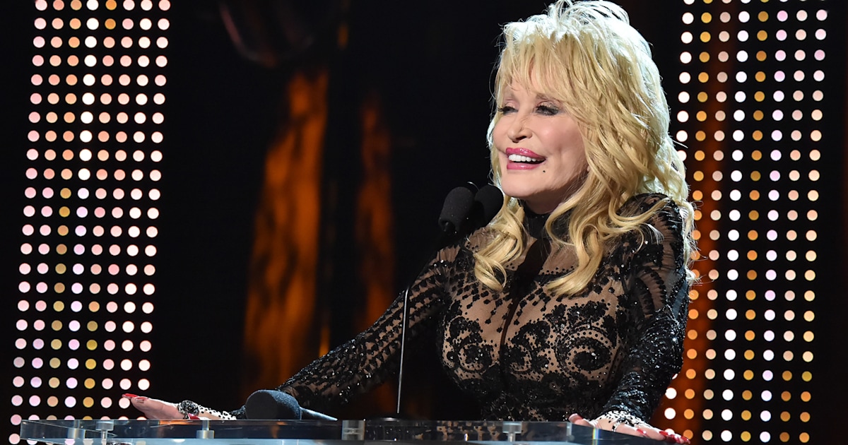 Dolly Parton's new Netflix special premieres April 7