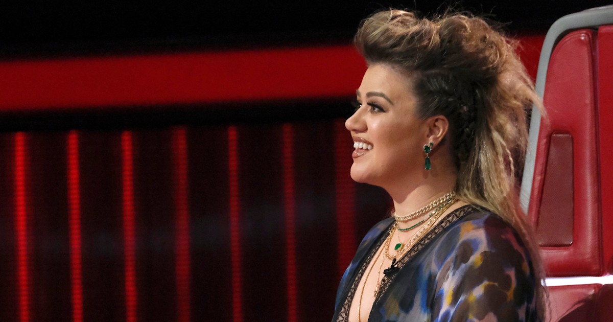 Kelly Clarkson says she’s afraid to cover ‘Despacito’ — TODAY(02)
